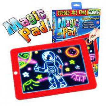 Promo - 3 la pret de 1! Masuta Albastra Pentru Desenat cu Proiector Holografic + Proiector Pentru Desen in Forma de Dinozaur + Tableta Magic Pad Promo - 3 la pret de 1! Masuta Albastra Pentru Desenat cu Proiector Holografic + Proiector Pentru Desen in Forma de Dinozaur + Tableta Magic Pad