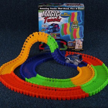 Pista flexibila, cu 165 piese fosforescente + 1 masinuta Jucarie Pista Flexibila Luminoasa Magic Tracks, + Masinuta cu LED, SUPER PRET, cadoul ideal pentru copii COD 0200-122