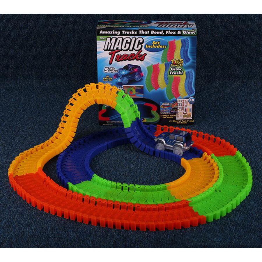 Pista flexibila, cu 165 piese fosforescente + 1 masinuta Jucarie Pista Flexibila Luminoasa Magic Tracks, + Masinuta cu LED, SUPER PRET, cadoul ideal pentru copii COD 0200-122 ( ELECTRONICE )