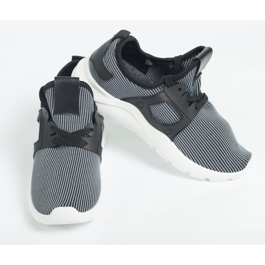 Pantofi sport H09 BLACK R2/9/3 - Pantofi sport -wowreduceri.ro Pantofi sport H09 BLACK R2/9/3 - Pantofi sport - wowreduceri.ro